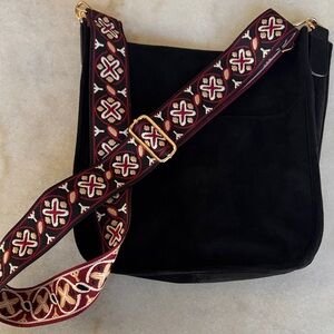 Elegant Black Shoulder Bag with Embroidered Strap